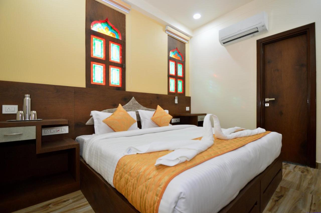 Kapish Home-All Pure Veg Jaipur Buitenkant foto