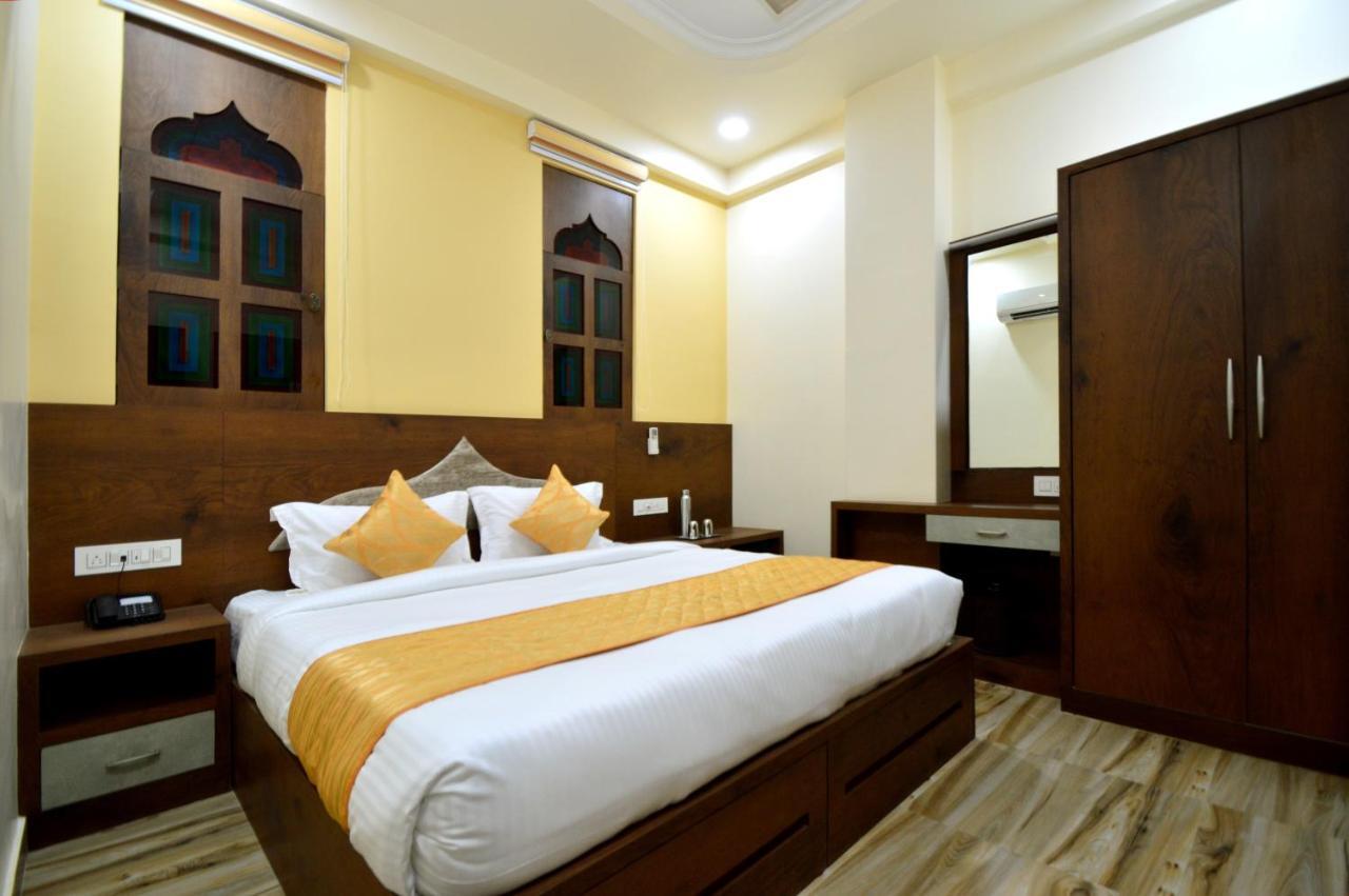 Kapish Home-All Pure Veg Jaipur Buitenkant foto