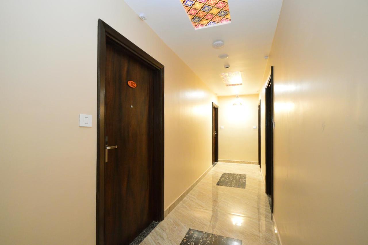 Kapish Home-All Pure Veg Jaipur Buitenkant foto