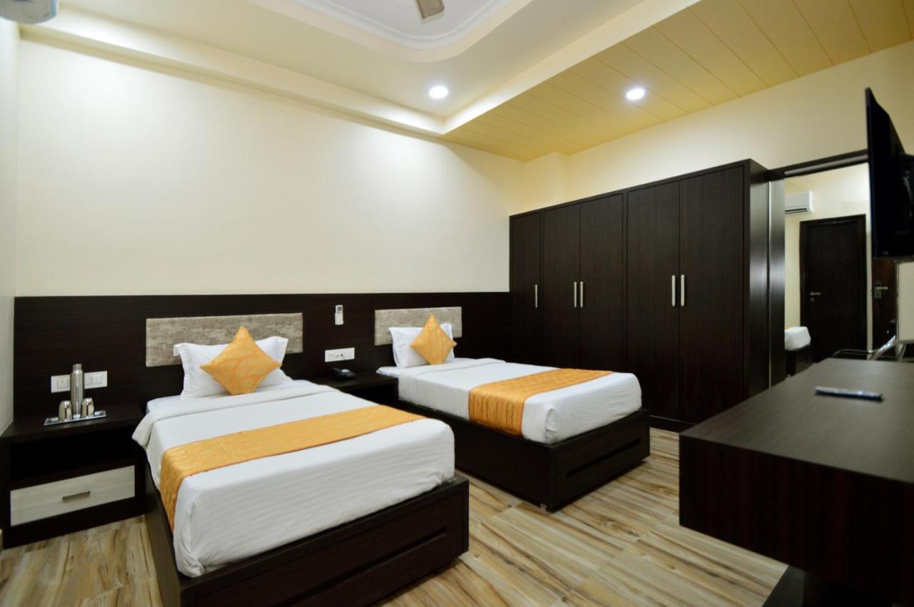 Kapish Home-All Pure Veg Jaipur Buitenkant foto
