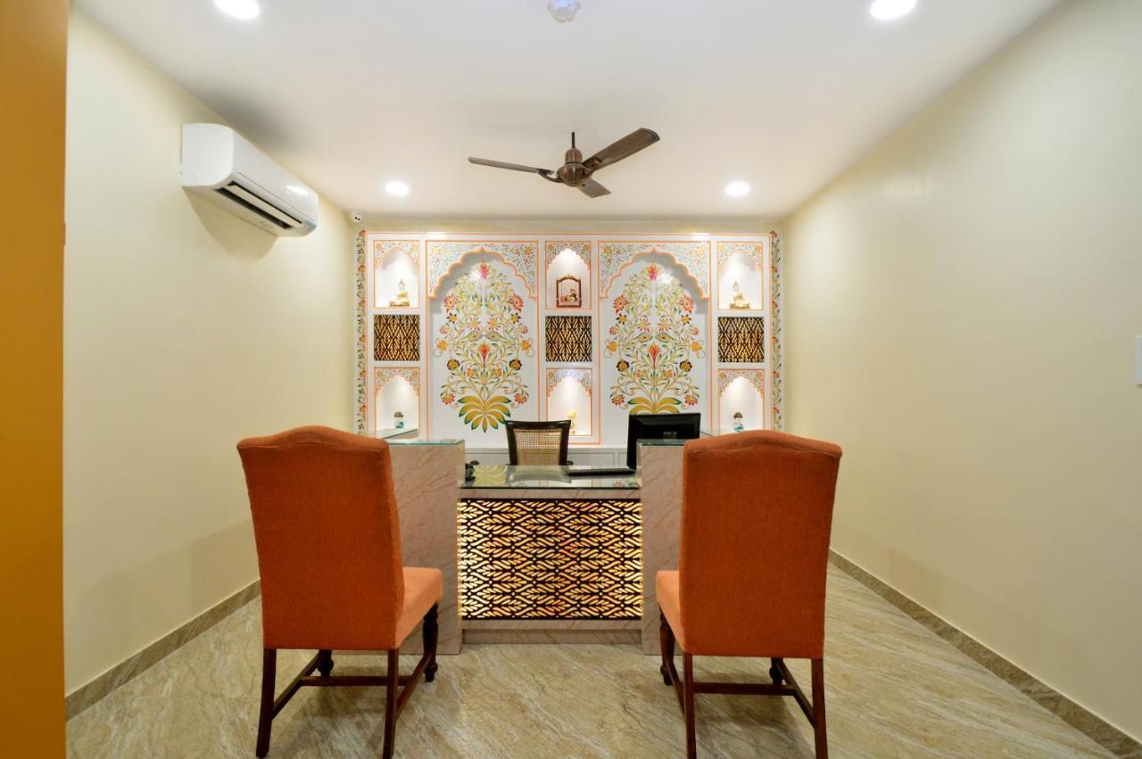 Kapish Home-All Pure Veg Jaipur Buitenkant foto