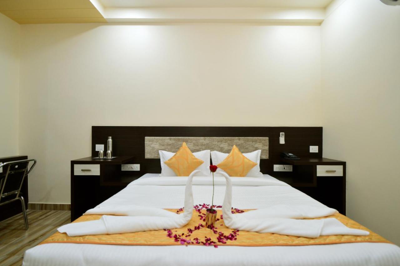 Kapish Home-All Pure Veg Jaipur Buitenkant foto