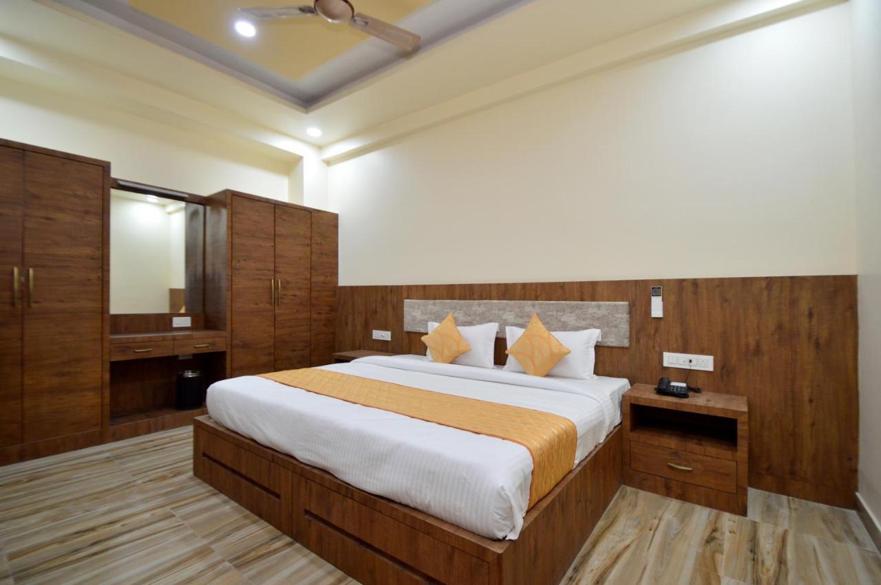 Kapish Home-All Pure Veg Jaipur Buitenkant foto