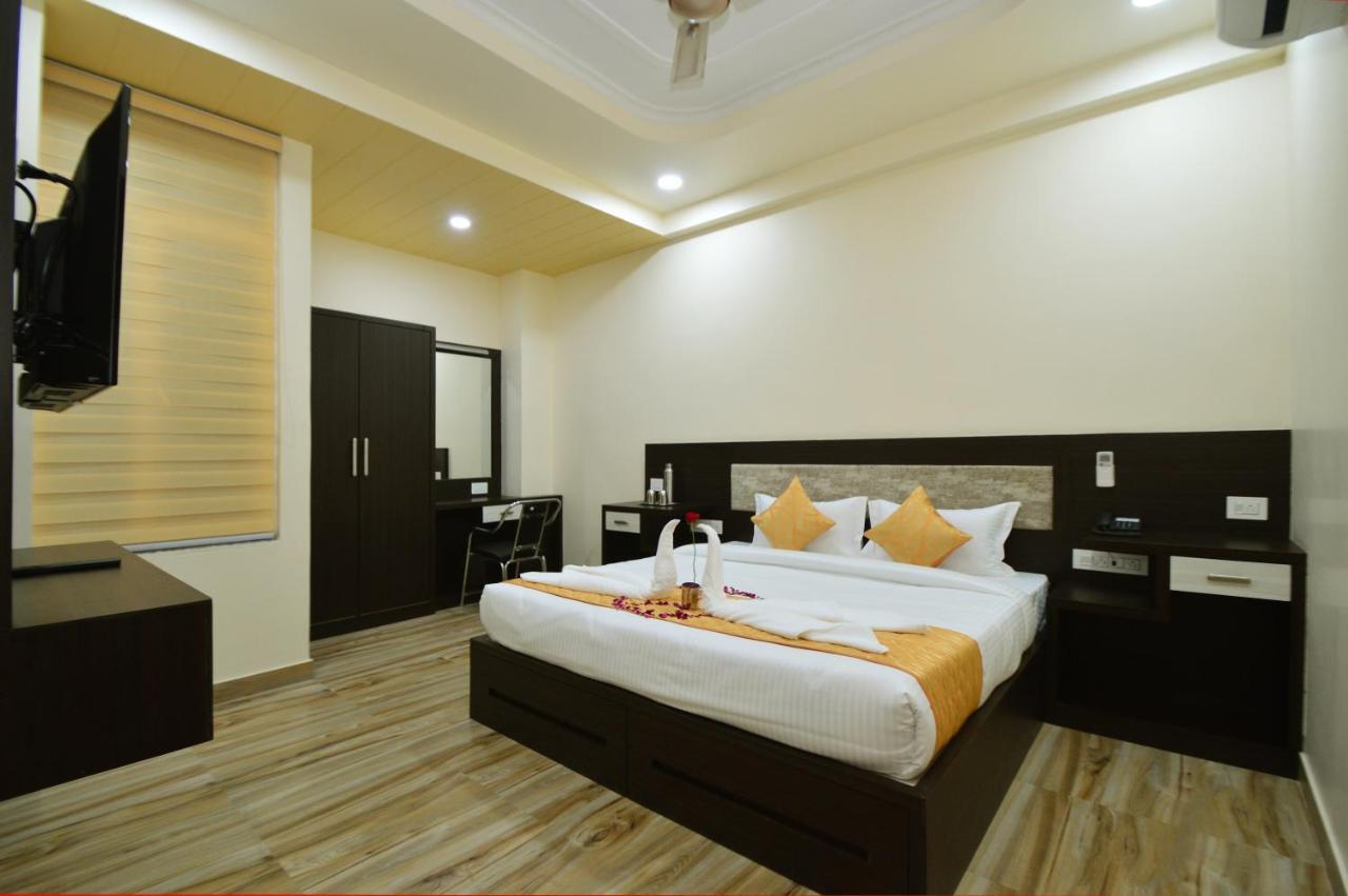 Kapish Home-All Pure Veg Jaipur Buitenkant foto
