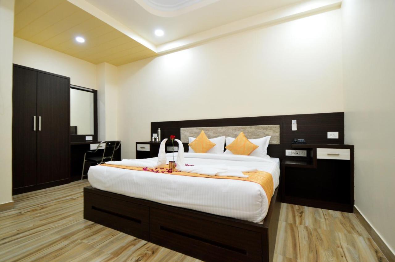 Kapish Home-All Pure Veg Jaipur Buitenkant foto